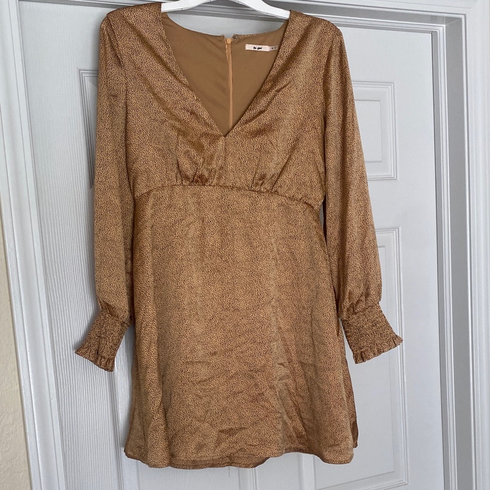 Elegant Tan Long-Sleeve Dress